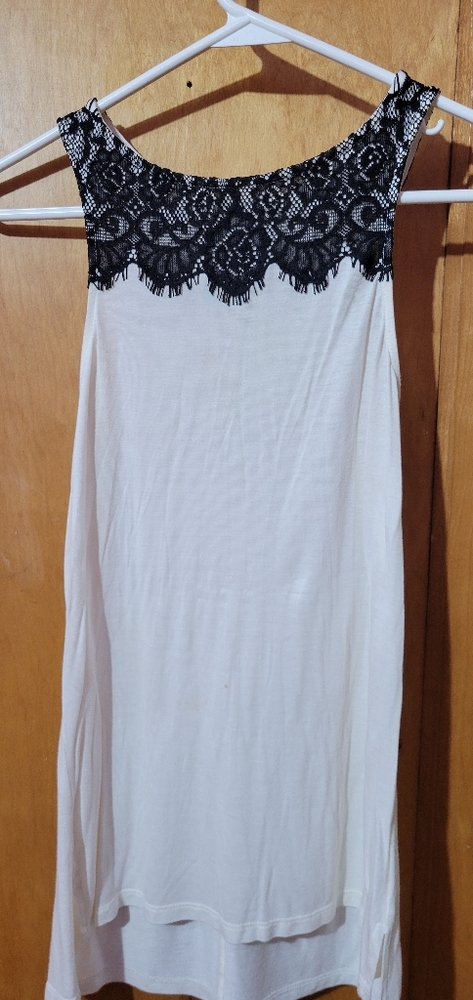 Express black and white sleeveless top
